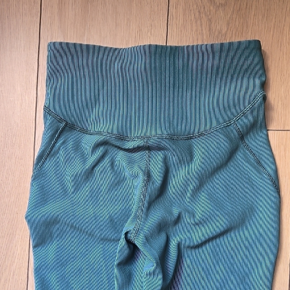 NWOT Lululemon Base Pace High-Rise Leggings 25” Two-Tone Ribbed Blue Green sz4 - Picture 4 of 9